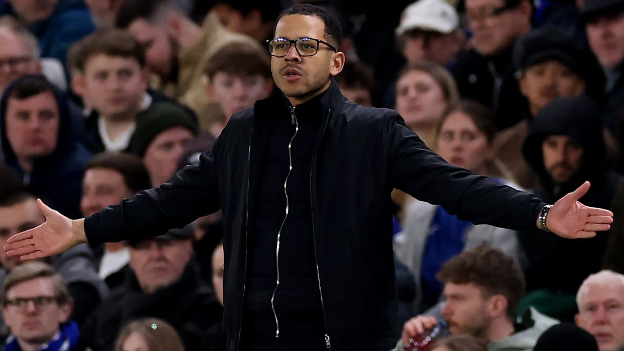 Liam Rosenior Soroti Kualitas Finishing Chelsea Usai Tumbang dari Newcastle