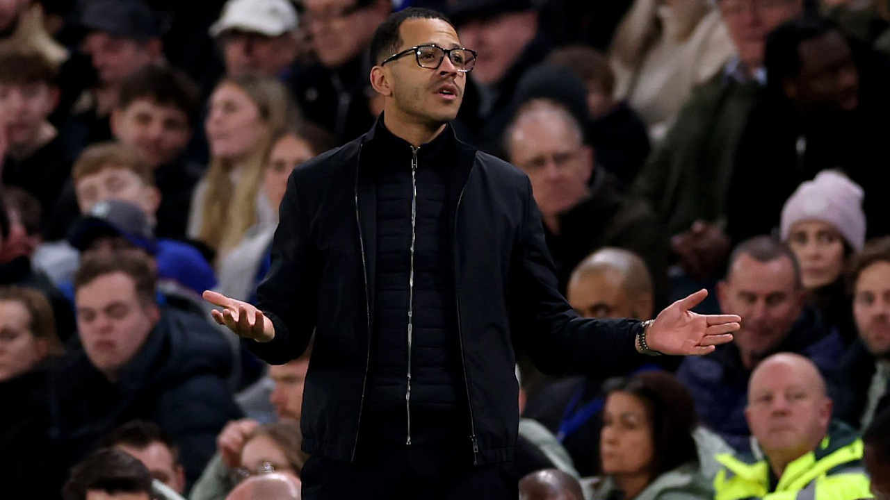 Liam Rosenior Ungkap Dua Penyebab Kekalahan Chelsea dari Newcastle