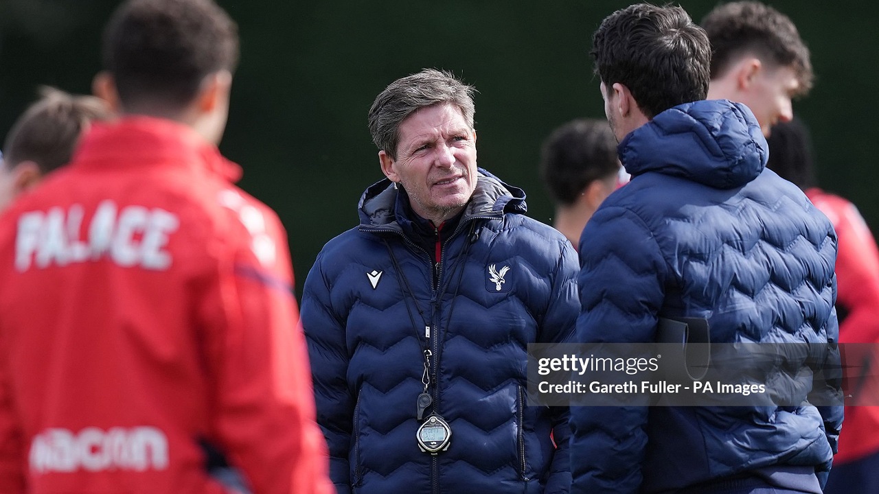 Oliver Glasner Waspadai Fisik dan Bola Mati Leeds United