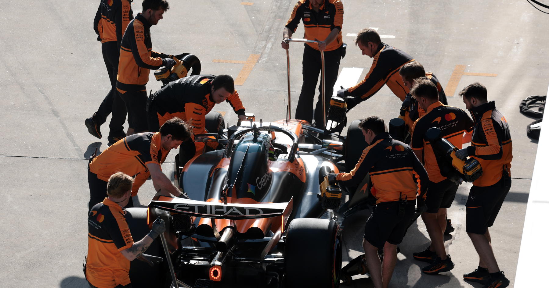Oscar Piastri Soroti Masalah Awal McLaren di GP China