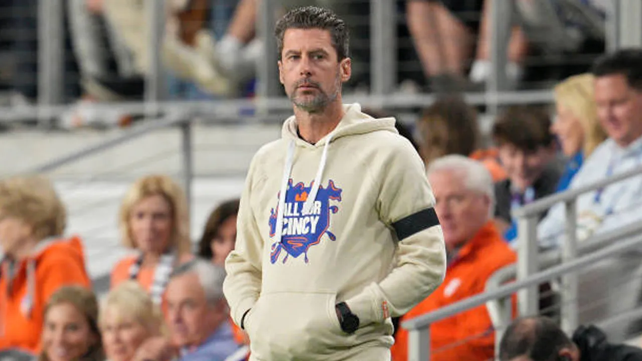 Pat Noonan Ingin Pertahanan FC Cincinnati Lebih Percaya Diri