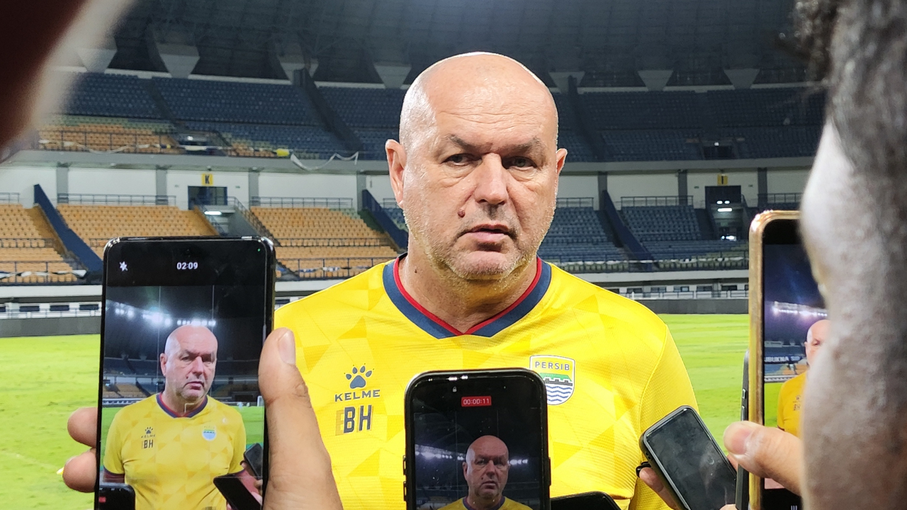 Pelatih Persib Tak Hanya Waspadai Ancaman Peralta dan Villa