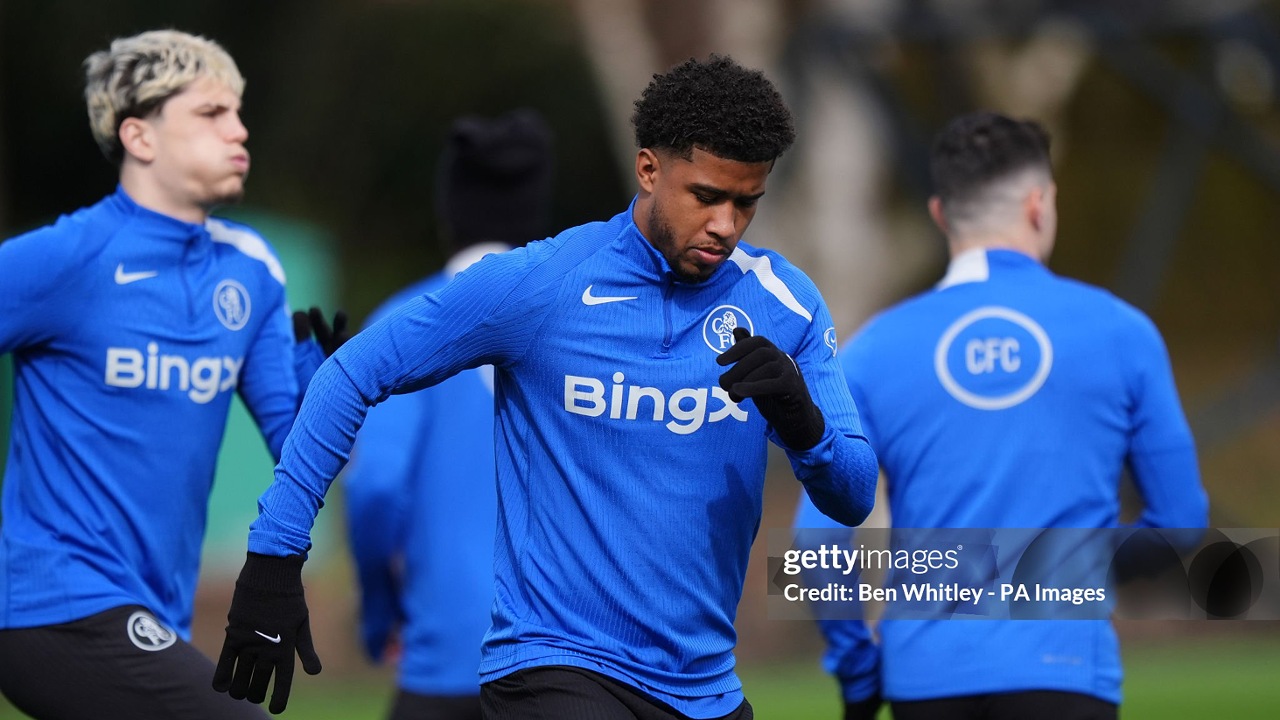 Andrey Santos Ungkap Peran Liam Rosenior dalam Perkembangannya di Chelsea