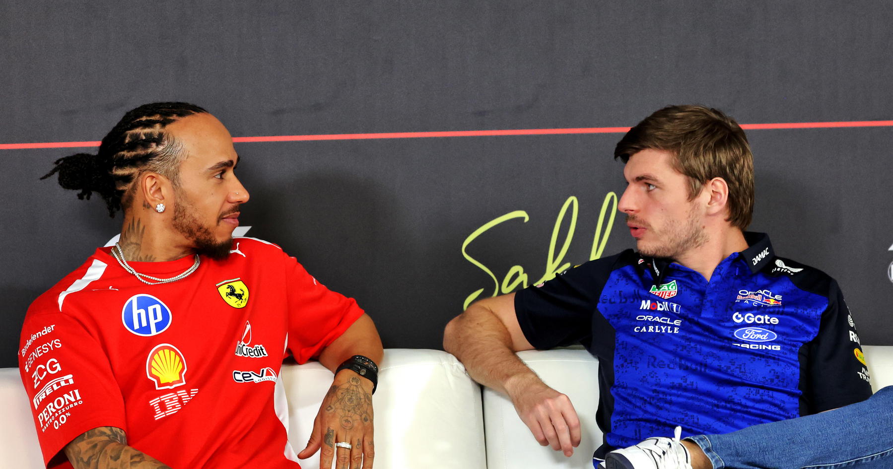 Hamilton dan Verstappen Berselisih Soal Aturan F1 Baru