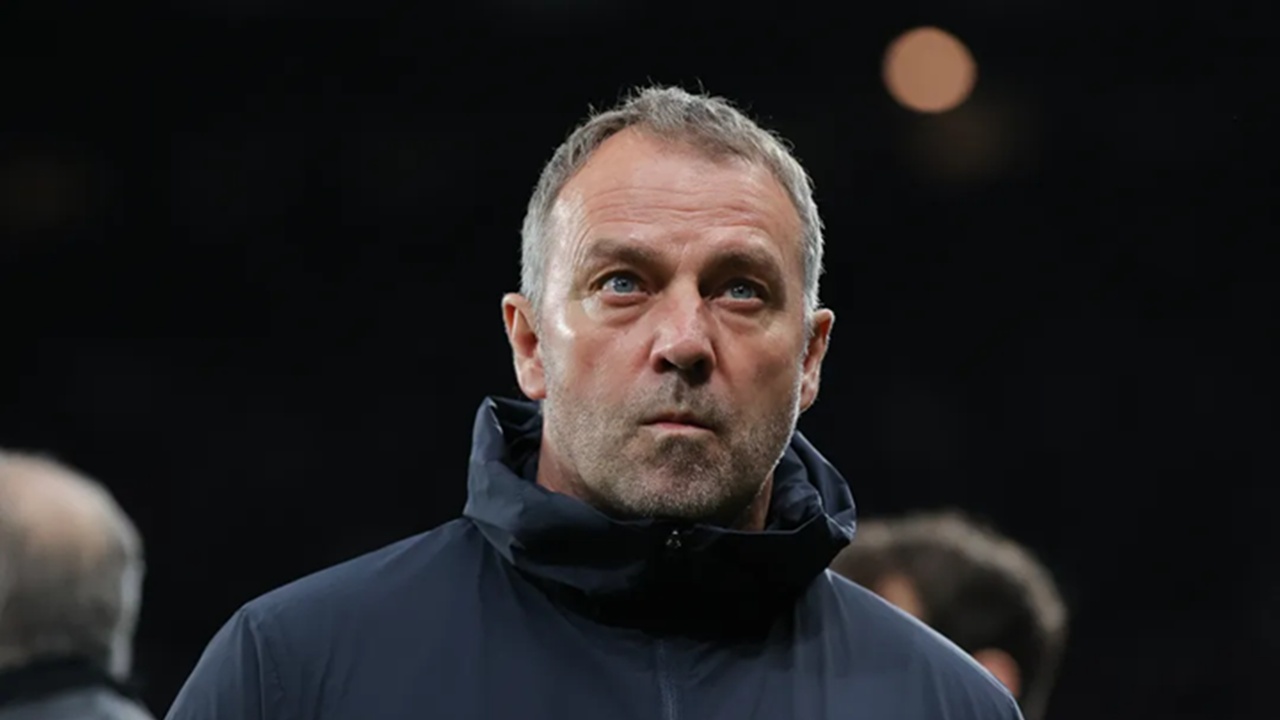 Hansi Flick Berikan Peringatan Usai Hancurkan Sevilla