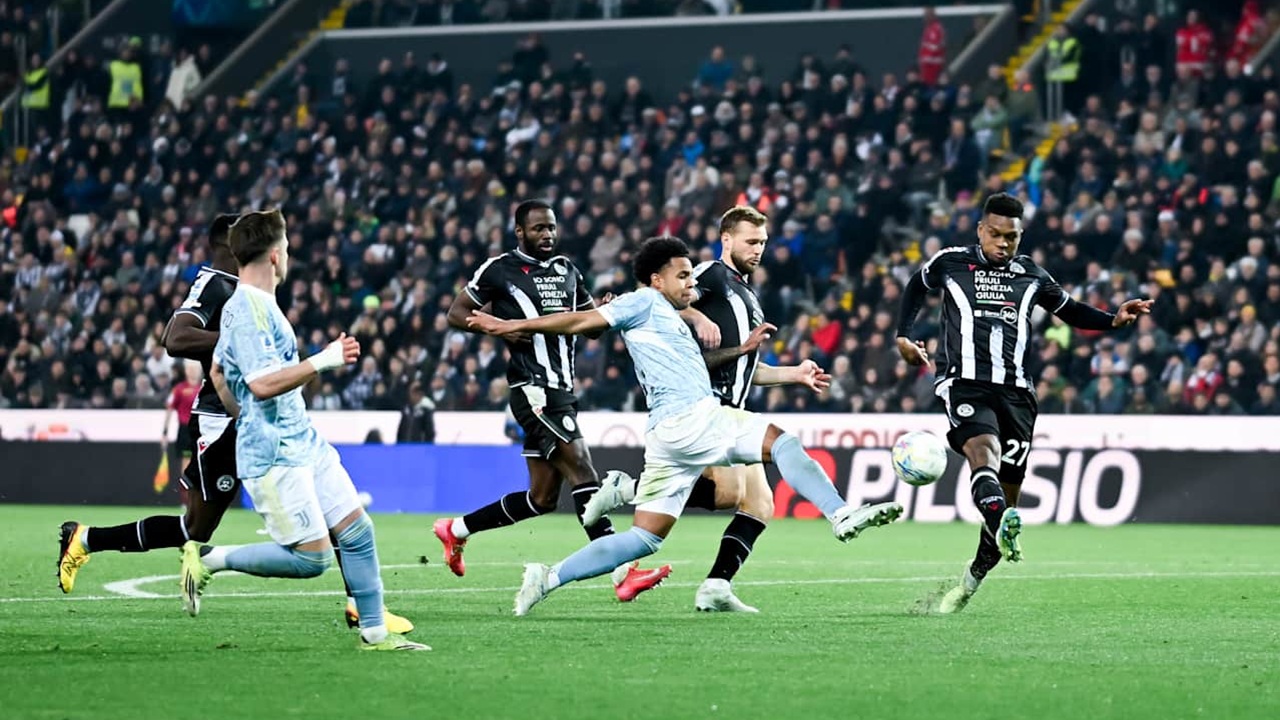 Luciano Spalletti Ungkap Alasan Mainkan Weston McKennie di Sayap Kanan