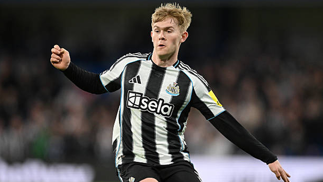 Manchester City Inginkan Lewis Hall, Arsenal Ikut Bersaing