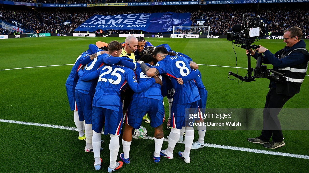 Mark Clattenburg Kecam Sikap Wasit Paul Tierney dalam Huddle Chelsea