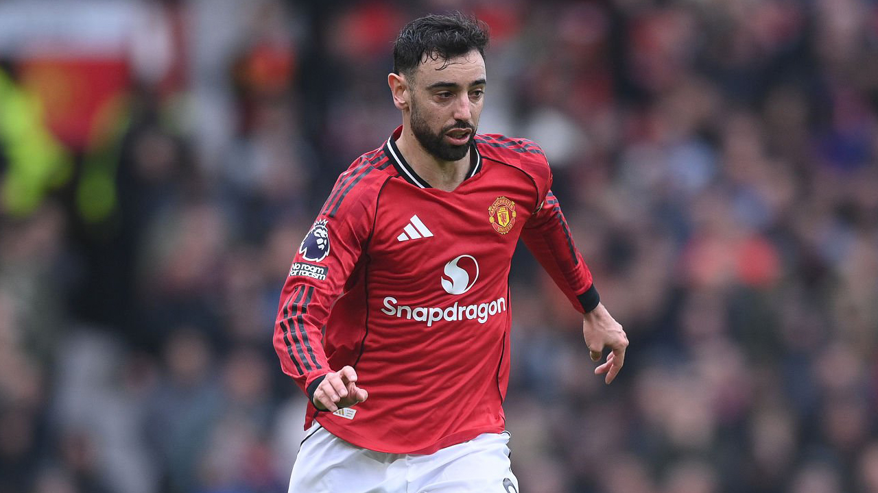 Michael Carrick Bahas Peluang Bruno Fernandes Pecahkan Rekor Assist