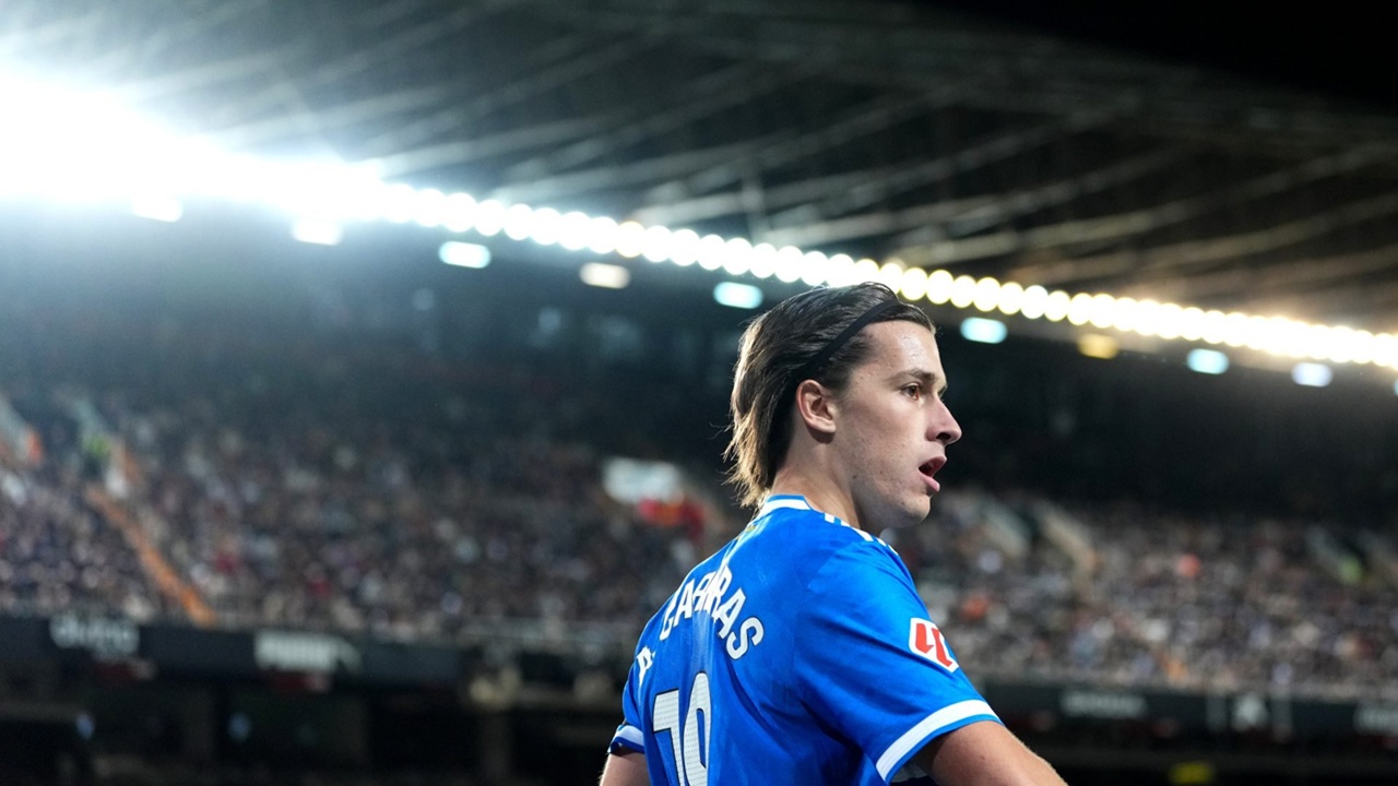 Alvaro Carreras Masih Diragukan Kehadirannya Lawan Manchester City