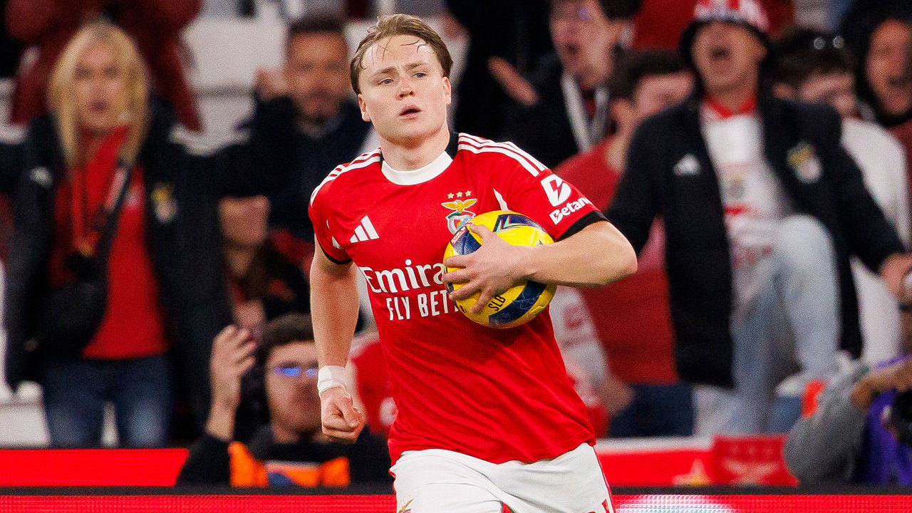 Andreas Schjelderup Masuk Radar Barcelona untuk Bursa Musim Panas