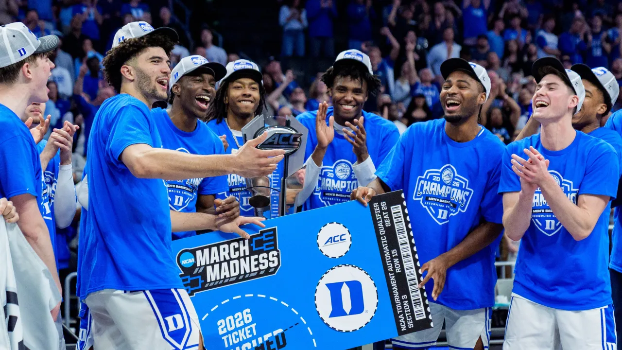 Duke Blue Devils yang memiliki rekor 32-2 ditempatkan sebagai unggulan utama wilayah Timur di Turnamen Basket Putra NCAA 2026. (Foto: AP)