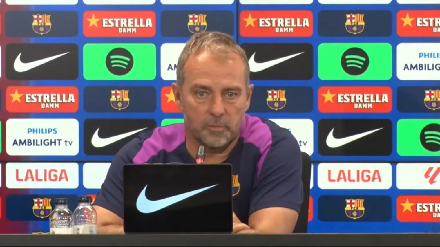 Flick Bantah Laporta: Belum Waktunya Bahas Kontrak Baru - sumber: (footballespana)