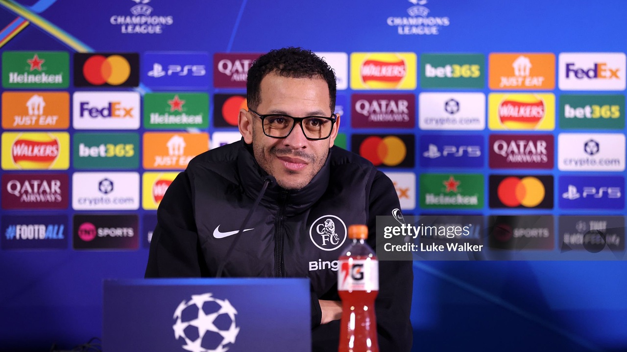 Liam Rosenior Isyaratkan Chelsea Ubah Lokasi Huddle