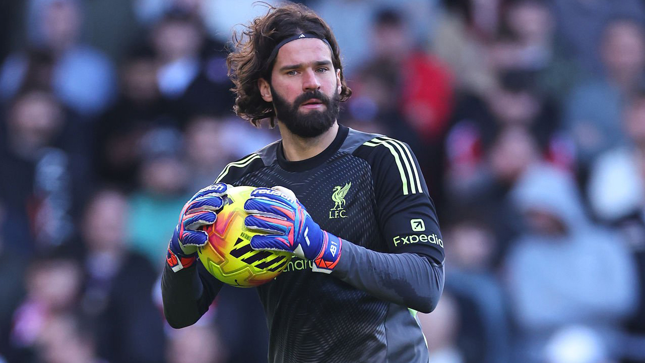Liverpool Perpanjang Kontrak Alisson Becker, Inter Milan Cari Target Lain