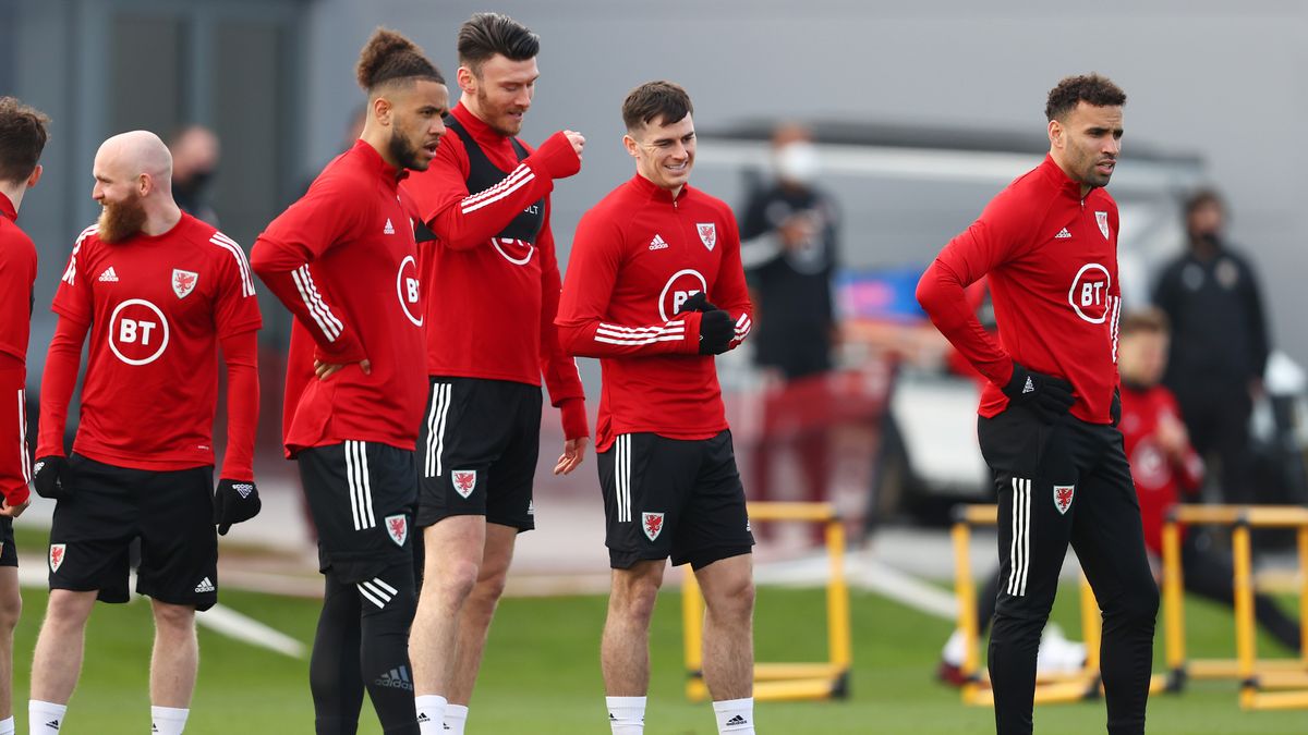 Mantan Pemain Arsenal Rancang Rencana Bisnis £23 Miliar