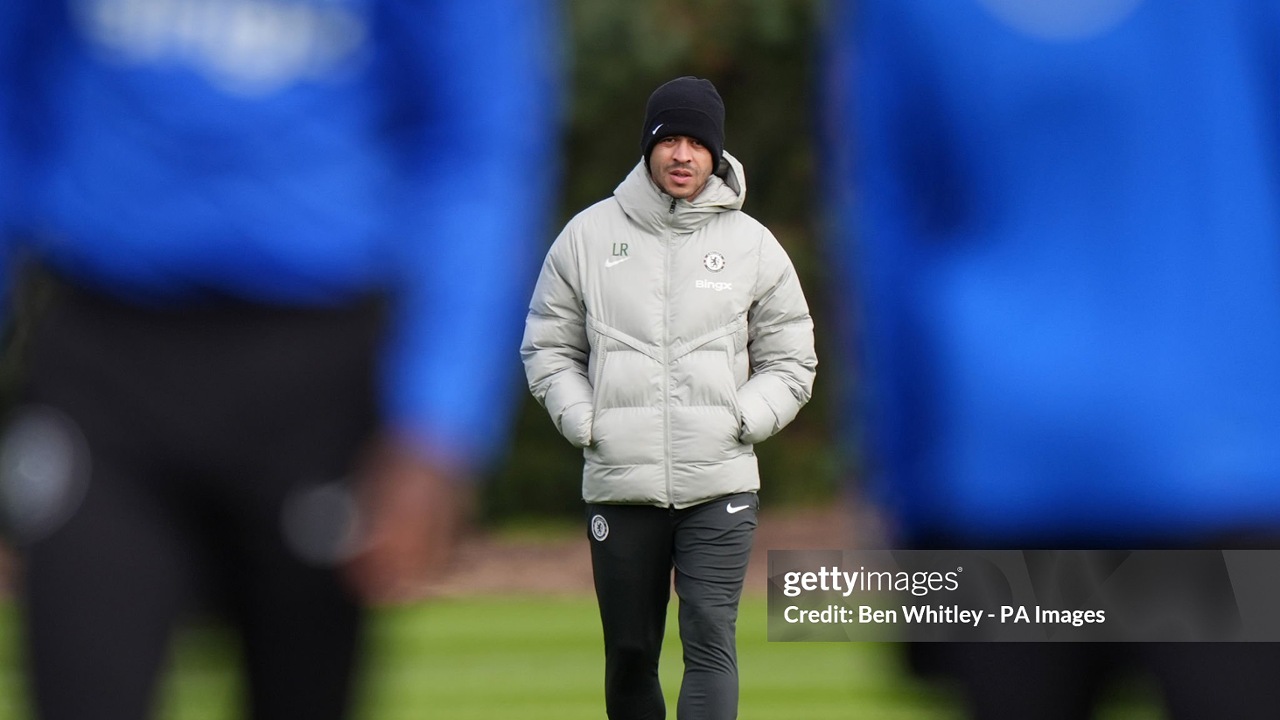 Rosenior Tegaskan Sanksi Premier League Bukan Gangguan bagi Chelsea