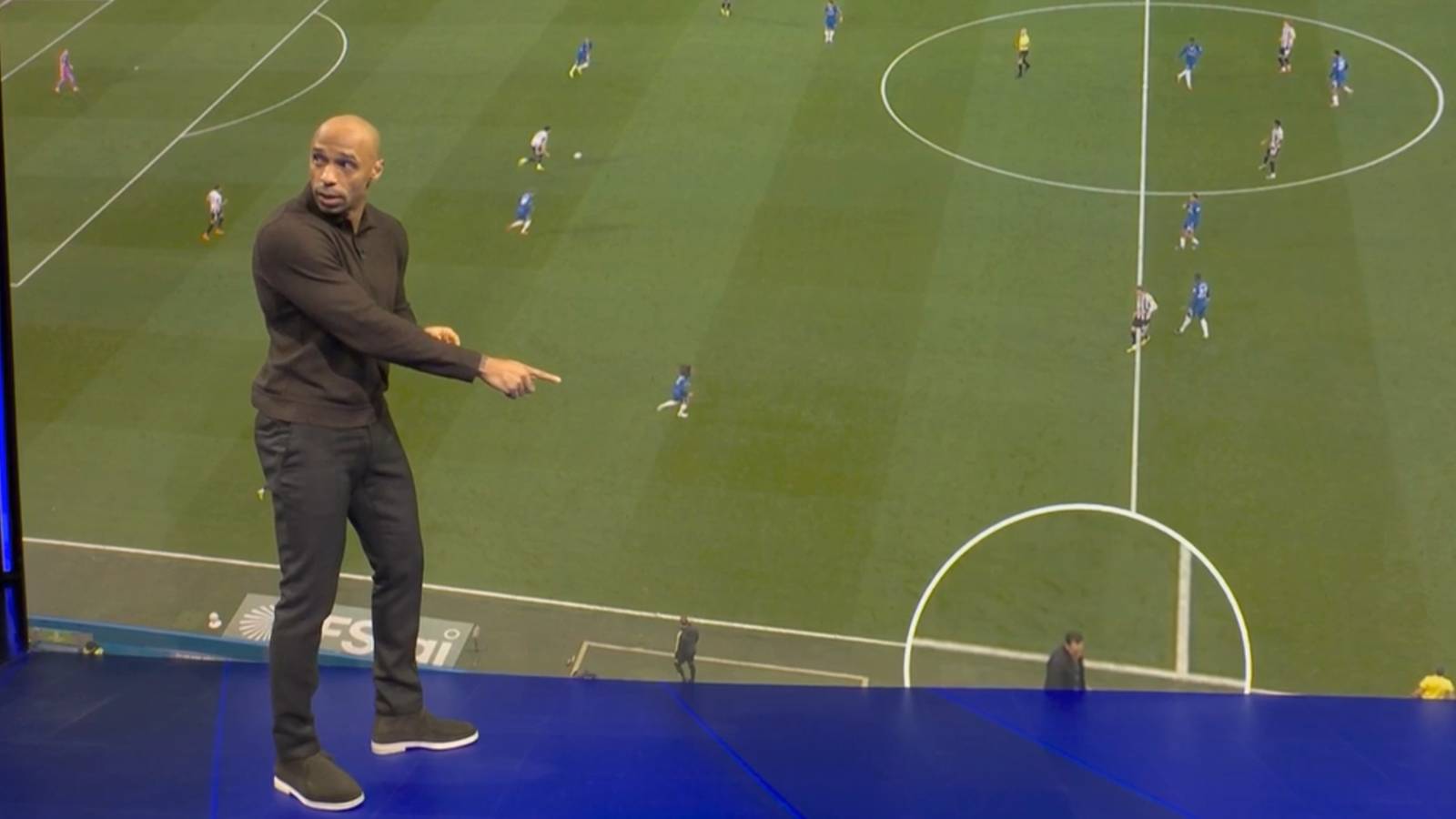 Thierry Henry Kritik Tajam Sikap Liam Rosenior Sebelum Gol Newcastle ke Gawang Chelsea