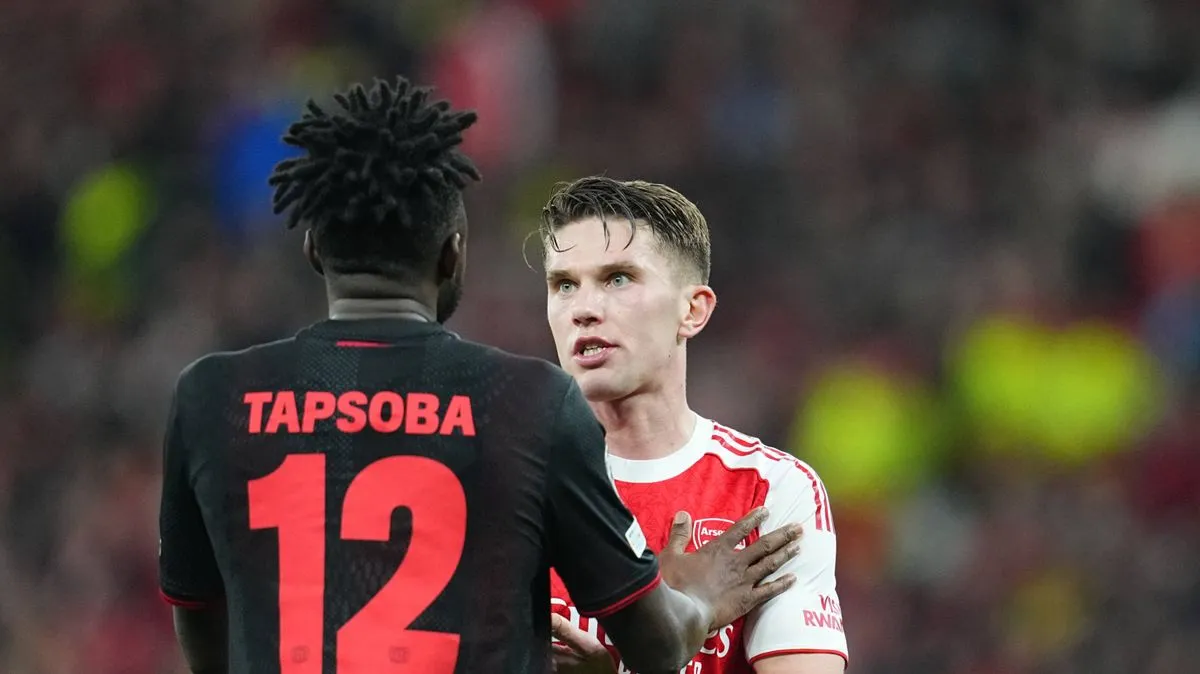 Wasit Arsenal vs Leverkusen Minta Maaf pada Ronaldo - sumber: (footballlondon)