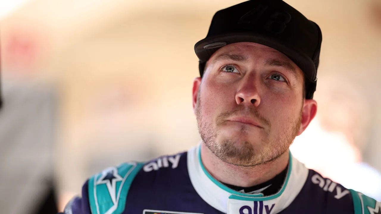 Selama absennya Alex Bowman, beberapa pembalap telah bergantian mengisi kursi mobil No. 48 Chevrolet. (Foto: AP)