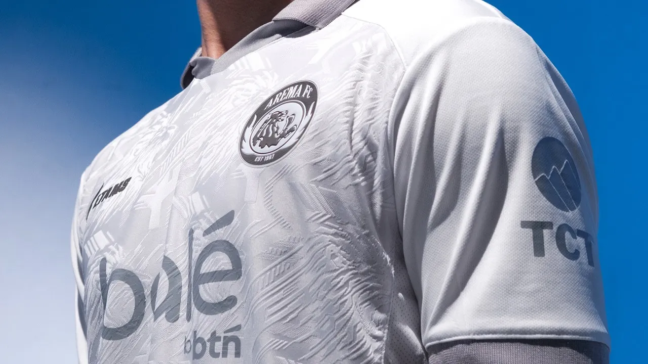 Arema FC Luncurkan Jersey Keempat, Keuntungan Bersih Untuk Korban Tragedi