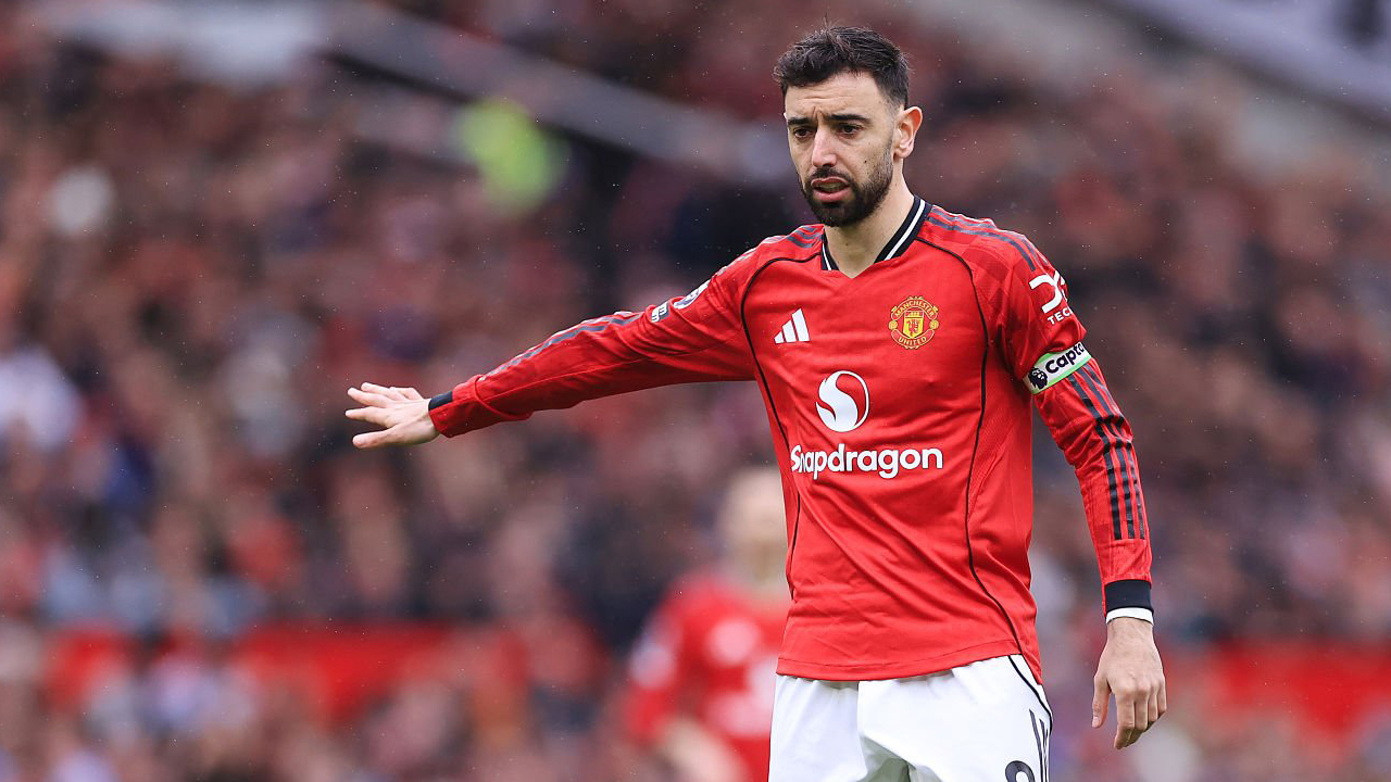 Carragher Terpukau, Bruno Fernandes Makin Gila di Era Michael Carrick