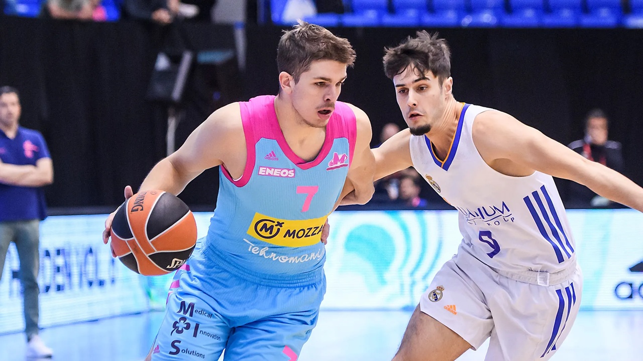 Crvena Zvezda Resmi Mendatangkan Center Berbakat Serbia