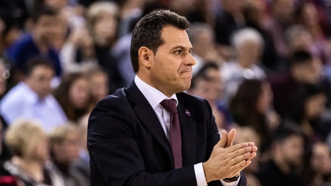 Dimitris Itouds Salut dengan Penampilan Paris Basketball