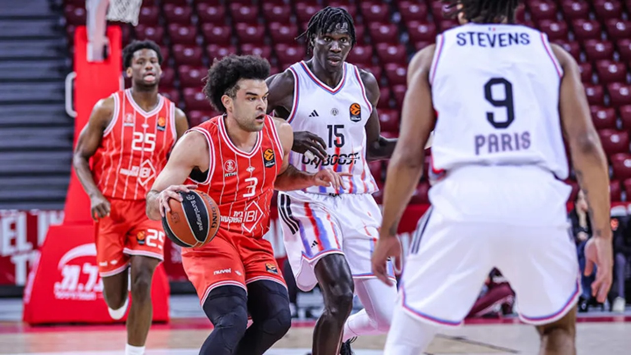 Hapoel Tel Aviv Atasi Perlawanan Paris Basketball dalam Laga Tunda