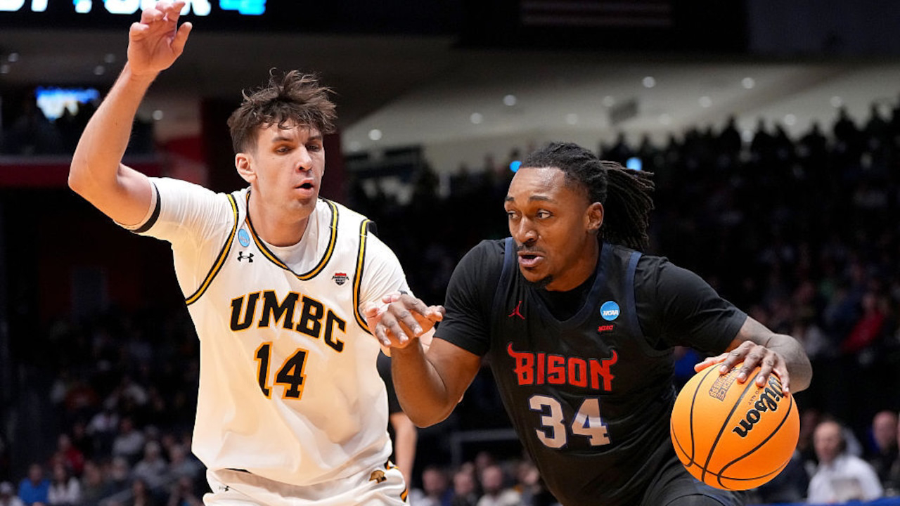 Howard Bison Kalahkan UMBC Retrievers, Catat Sejarah di Turnamen NCAA