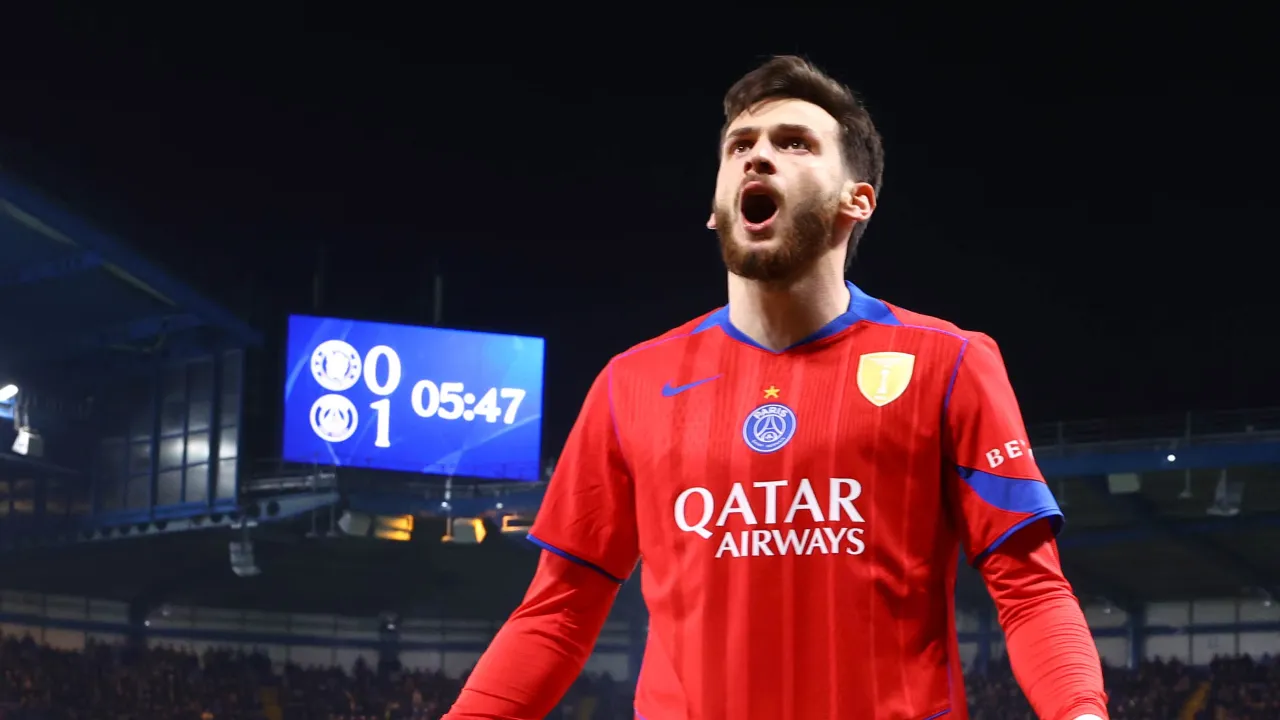 Khvicha Kvaratskhelia Akui Laga Sulit Lawan Chelsea Meski PSG Menang 3-0