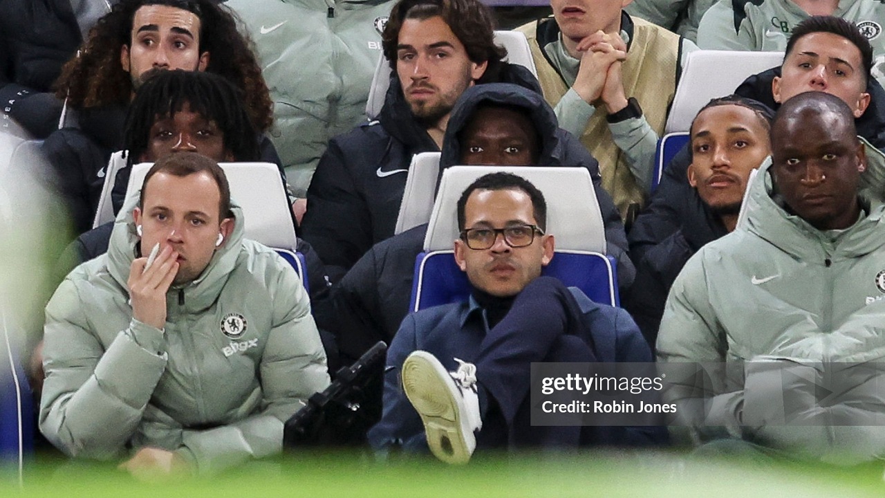 Liam Rosenior Sebut Blunder Mamadou Sarr Jadi Awal Kekalahan Chelsea