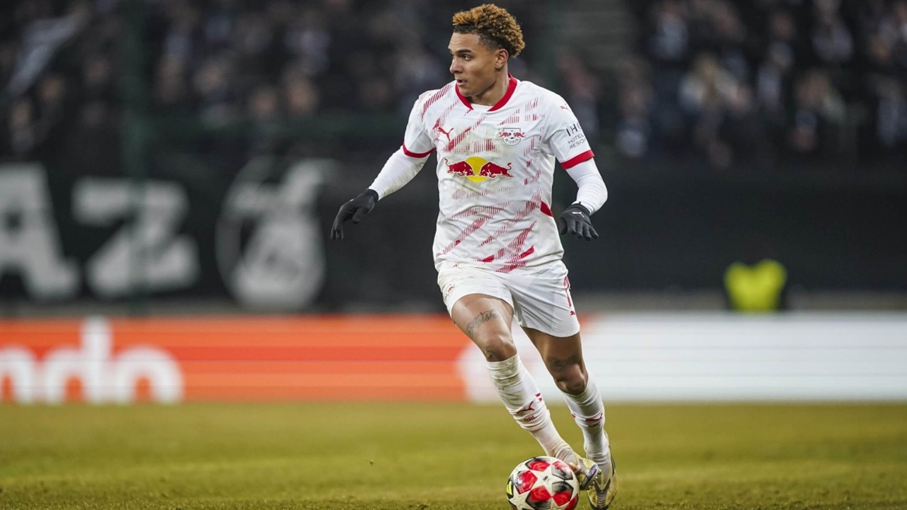 Milan Siap Jual Rafael Leao, Antonio Nusa Masuk List Calon Pengganti