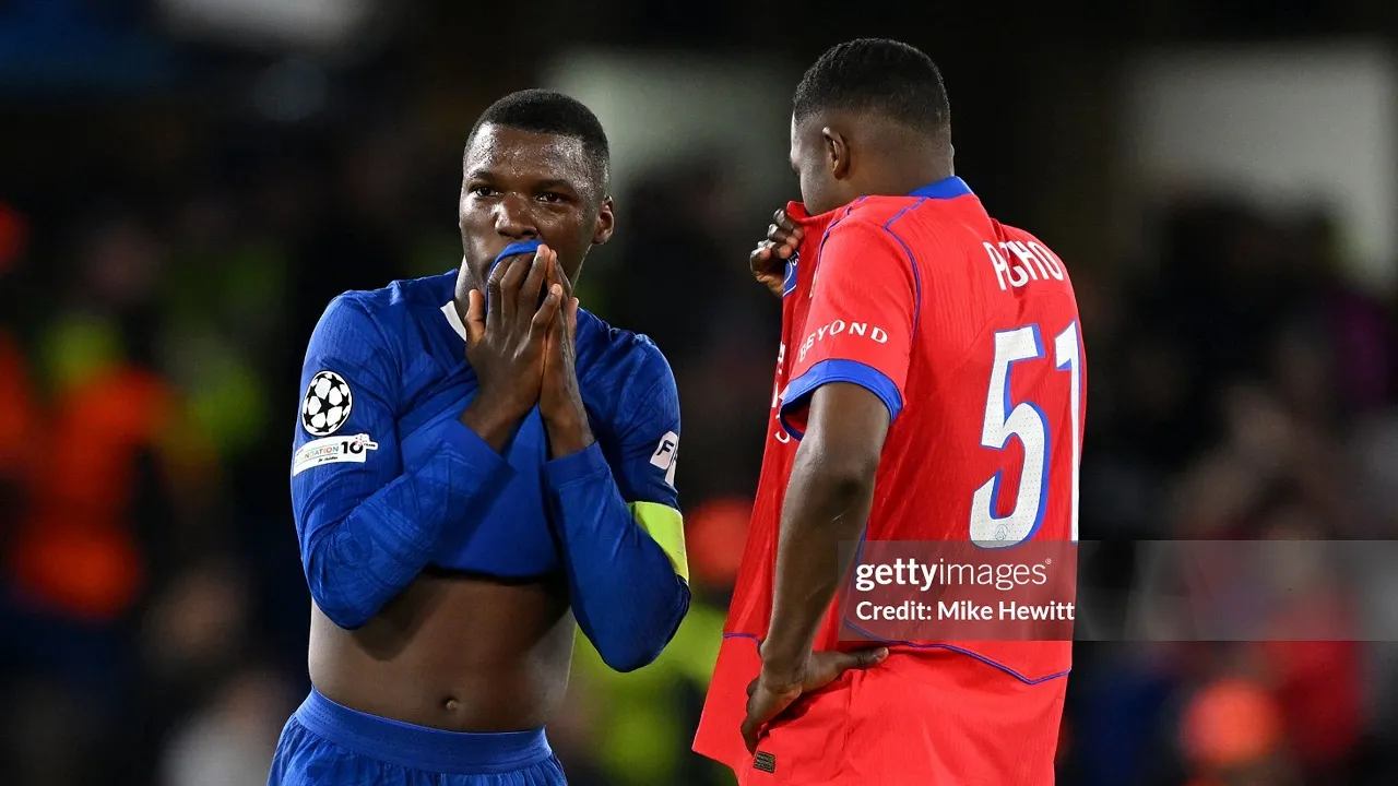 Moises Caicedo Kecewa Berat Usai Chelsea Dihajar PSG 8-2