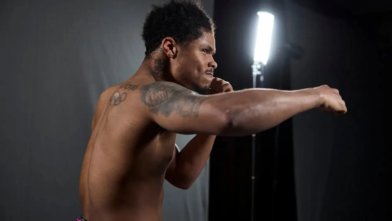 Shakur Stevenson Nyaris Tak Tersentuh, Ini Ancamannya