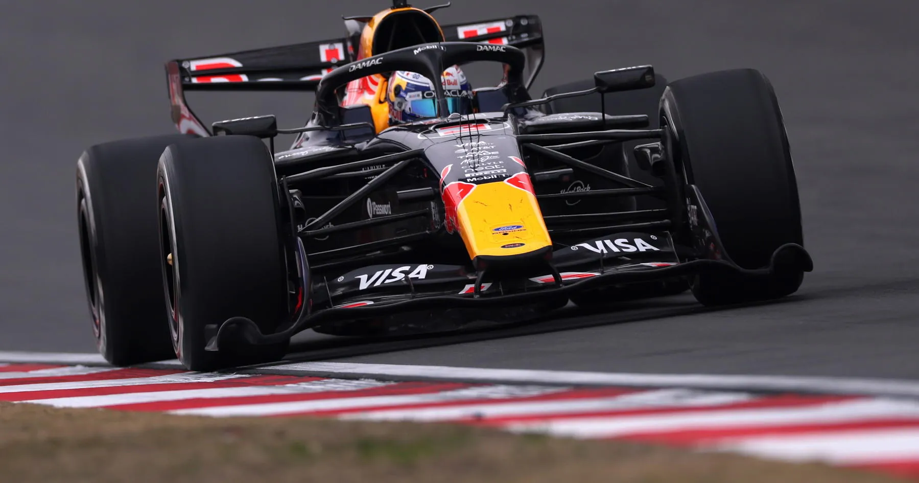 Alasan Tidak Menyisihkan Max Verstappen dan Red Bull - sumber: (racingnews365)