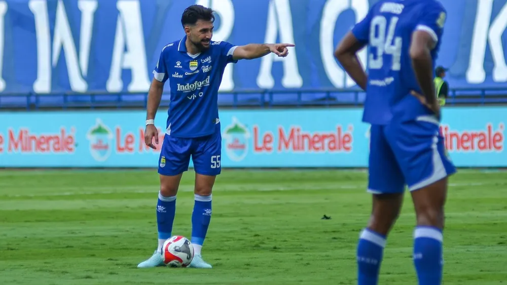 Bek Persib Perkuat Timnas Irak Menuju Piala Dunia 2026 - sumber: (ileagueid)