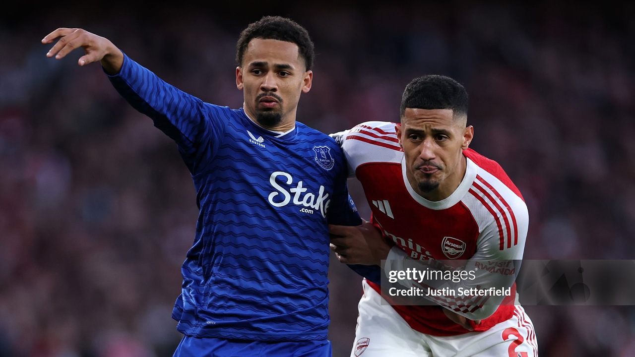 Everton Pertahankan Iliman Ndiaye, Arsenal dan Manchester United Gigit Jari