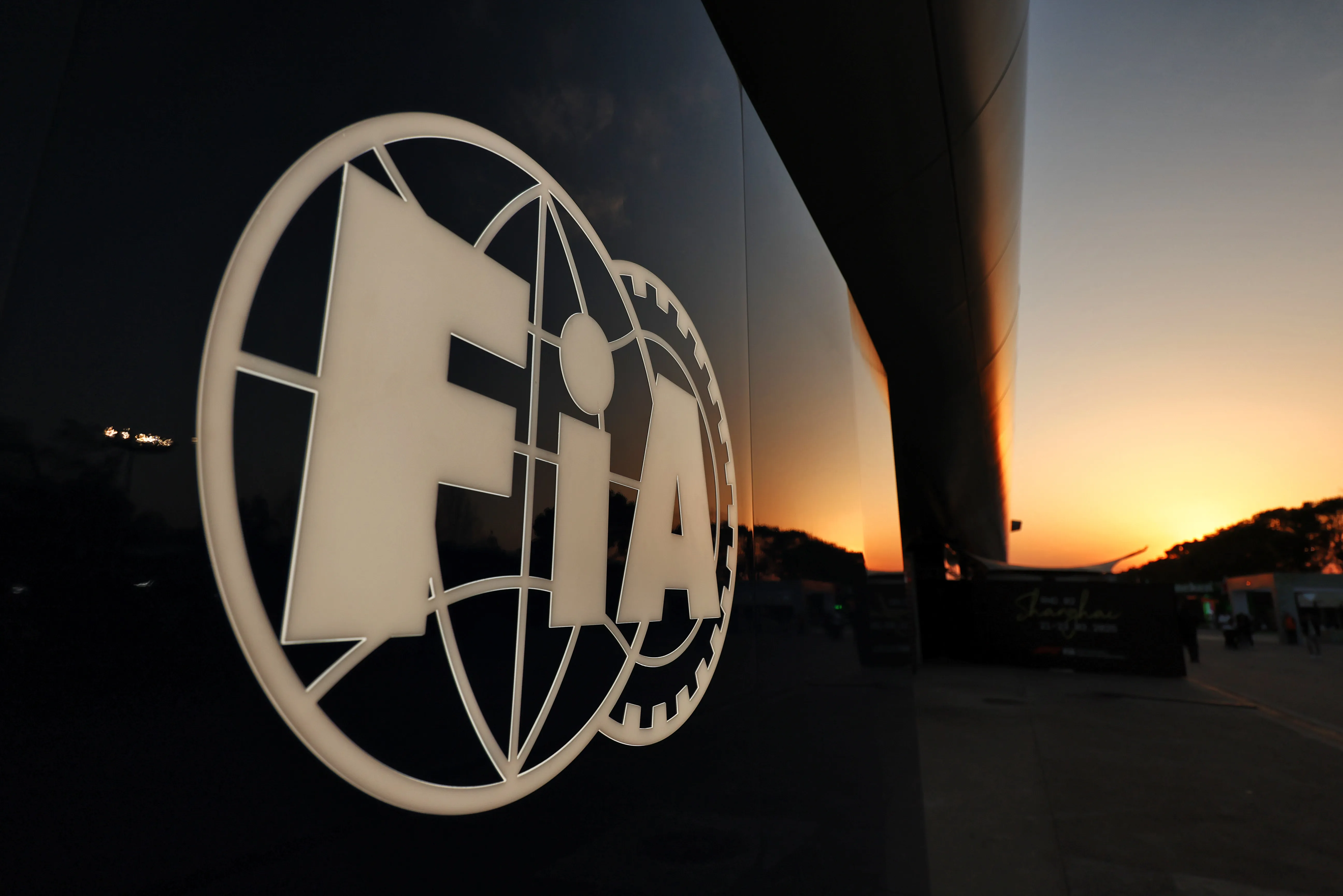 FIA Pertimbangkan Ubah Aturan F1 Usai Balapan Dibatalkan - sumber: (racingnews365)