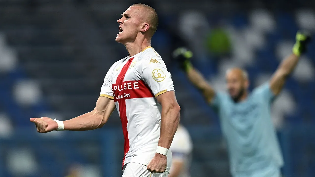 Jika Bastoni Hengkang, Inter Milan Bidik Leo Ostigard Sebagai Pengganti