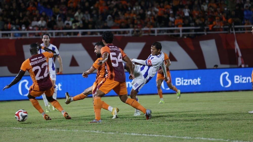 Kebahagiaan Adam Alis Rayakan Lebaran di Puncak Klasemen Liga