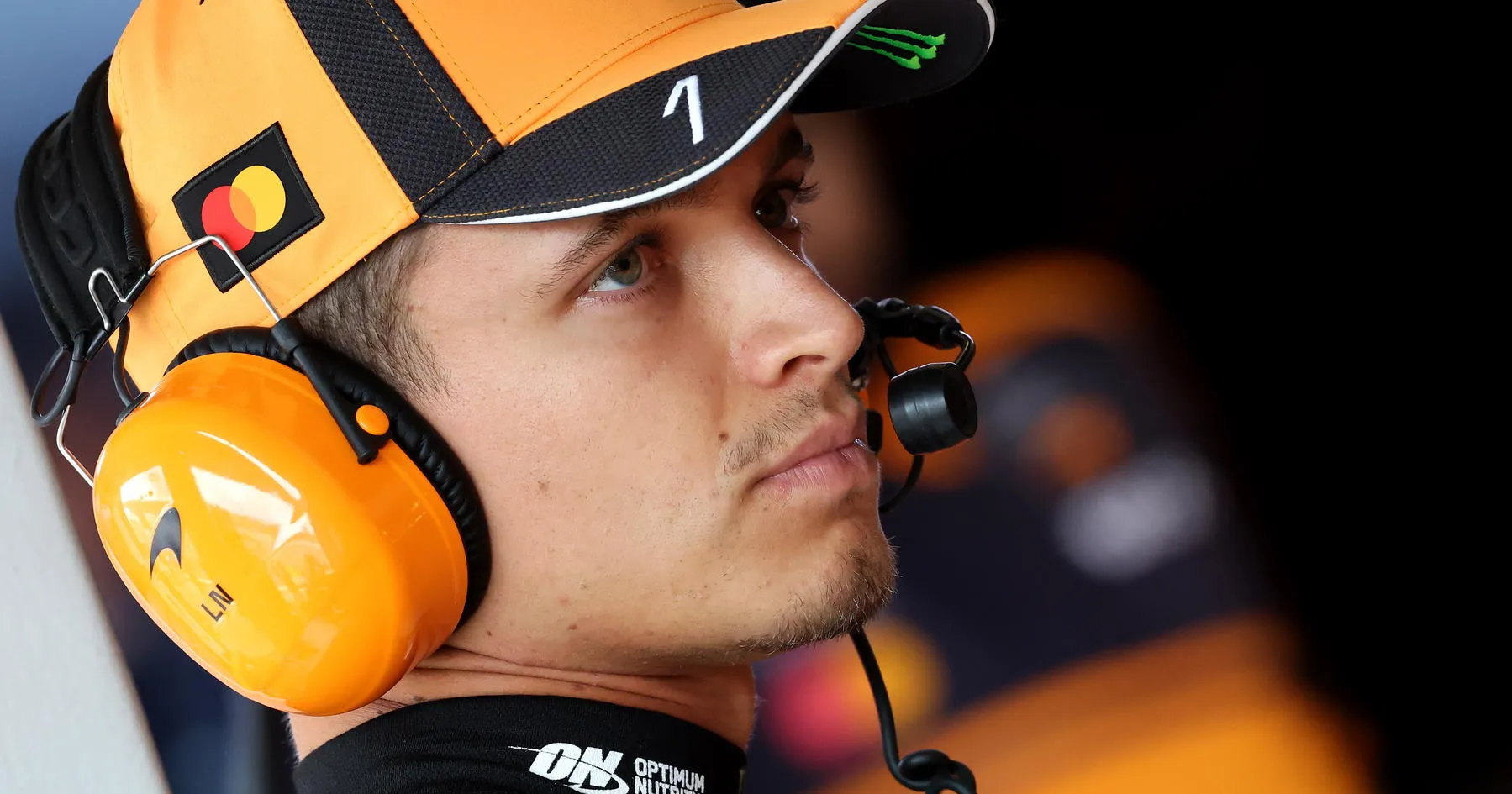 Lando Norris Minta Dukungan McLaren, Hamilton dan Russell Bersatu - sumber: (racingnews365)