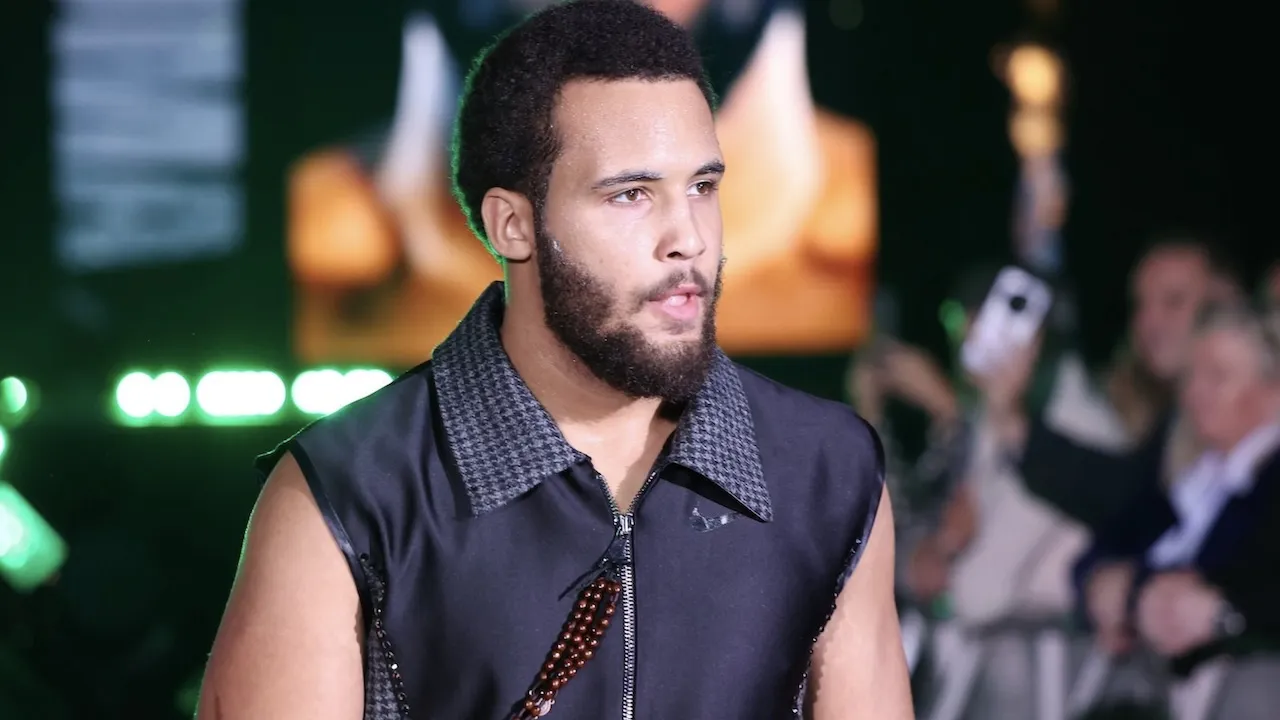 Moses Itauma Akui Belum Yakin Bisa Kalahkan Usyk