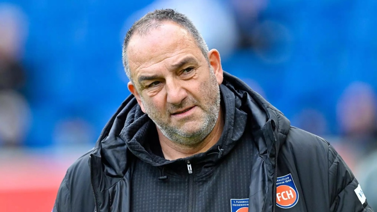 Pelatih Terlama di Bundesliga, Frank Schmidt Ingin Mundur dari Heidenheim
