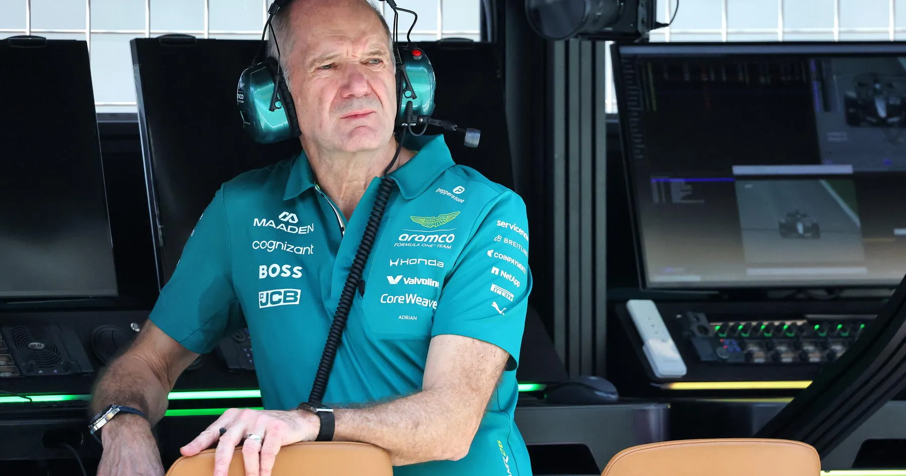 Aston Martin Tegaskan Posisi Adrian Newey Meski Wheatley Pergi - sumber: (racingnews365)