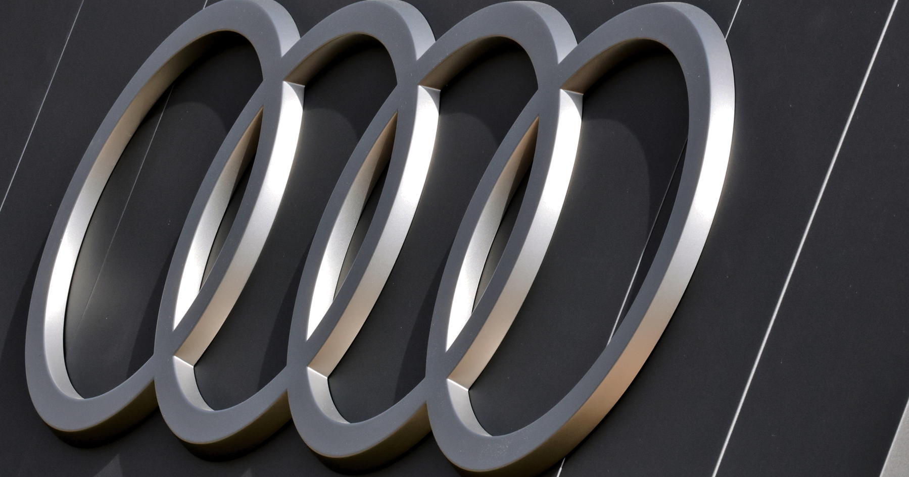 Audi Tak Tanggapi Spekulasi Terkait Aston Martin