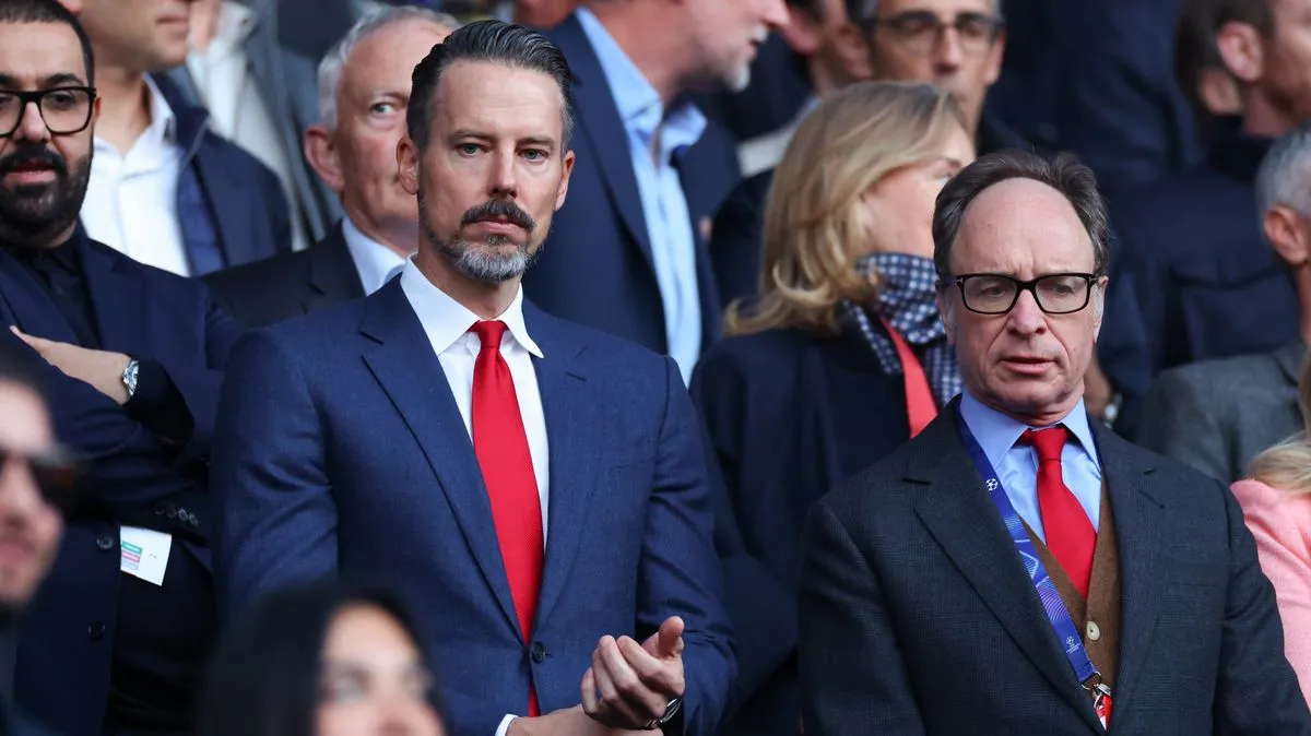 Josh Kroenke Hadiri Final Carabao, Bahas Transfer Arsenal - sumber: (footballlondon)