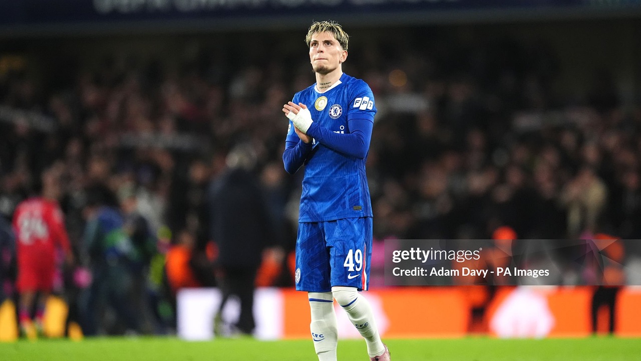 Alejandro Garnacho Disorot, Liam Rosenior Tetap Percaya