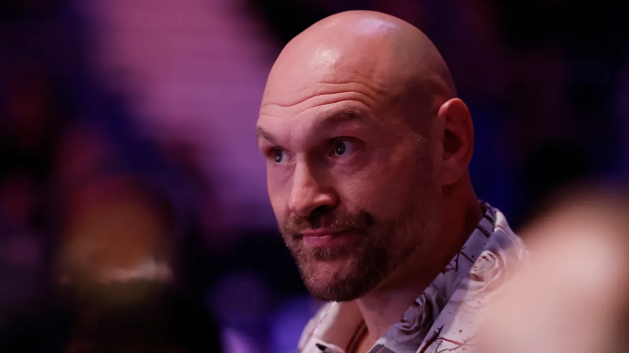 Ayah Tyson Fury Ragu Sang Putra Mampu Atasi Makhmudov