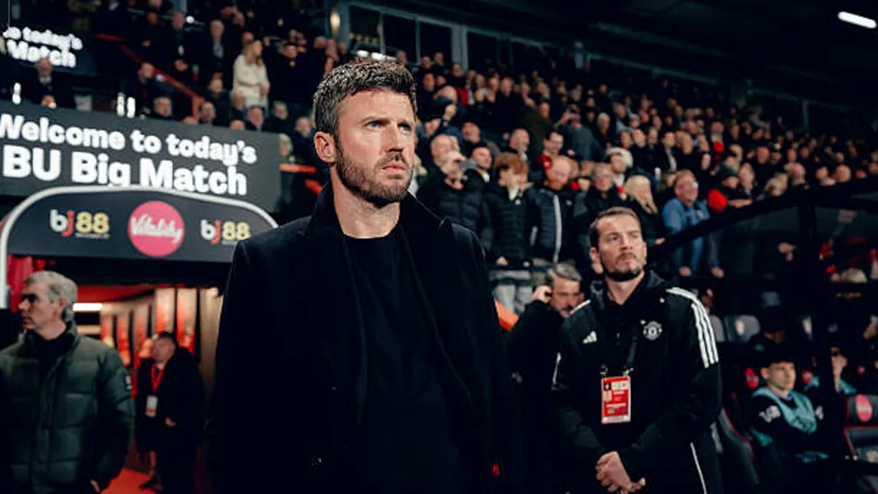 Keputusan Penalti Tidak Konsisten Rugikan Manchester United, Michael Carrick Geram